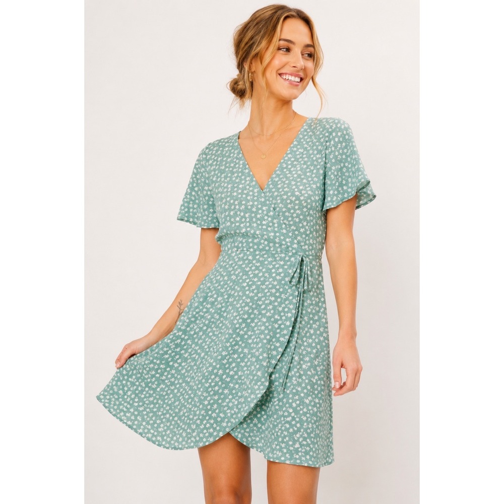 Monteau Green Floral Wrap Dress Boho Cottagecore Flutter Sleeve‎ Size L